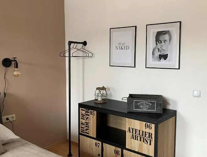 דירה Sandra's Loft *